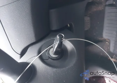 2010 Toyota Yaris z USA, uszkodzony, nr VIN JTDJT4K38A5288249